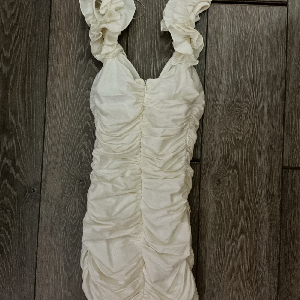 Zara Ivory Ruched Dress - Picture 2 of 4